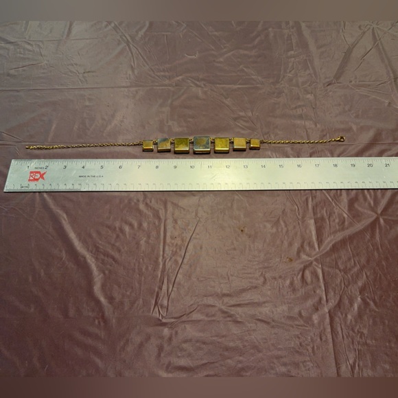 Vintage Y2K Gold Necklace w/Square Amber/Orange Stones 18” - Picture 6 of 8